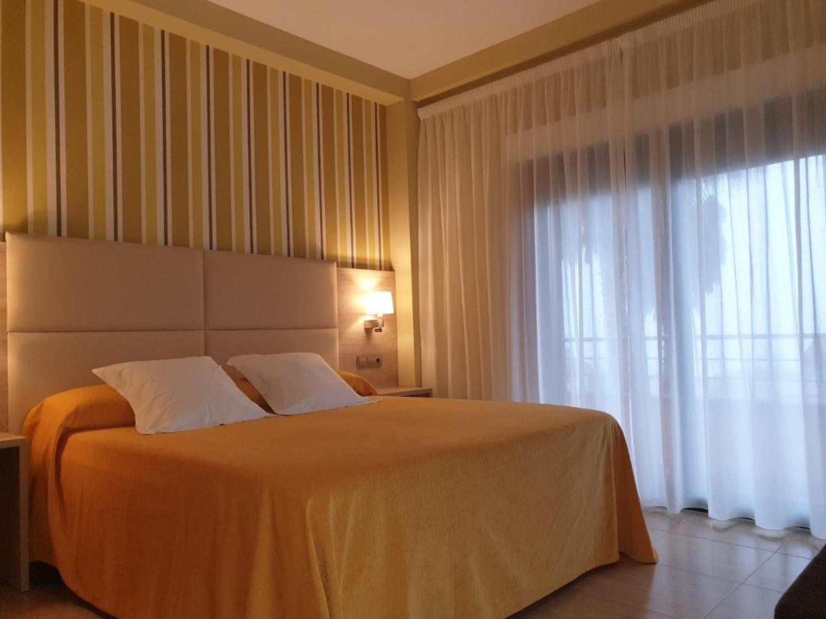 Apartamentos Atlantico Resort Монтальво Экстерьер фото