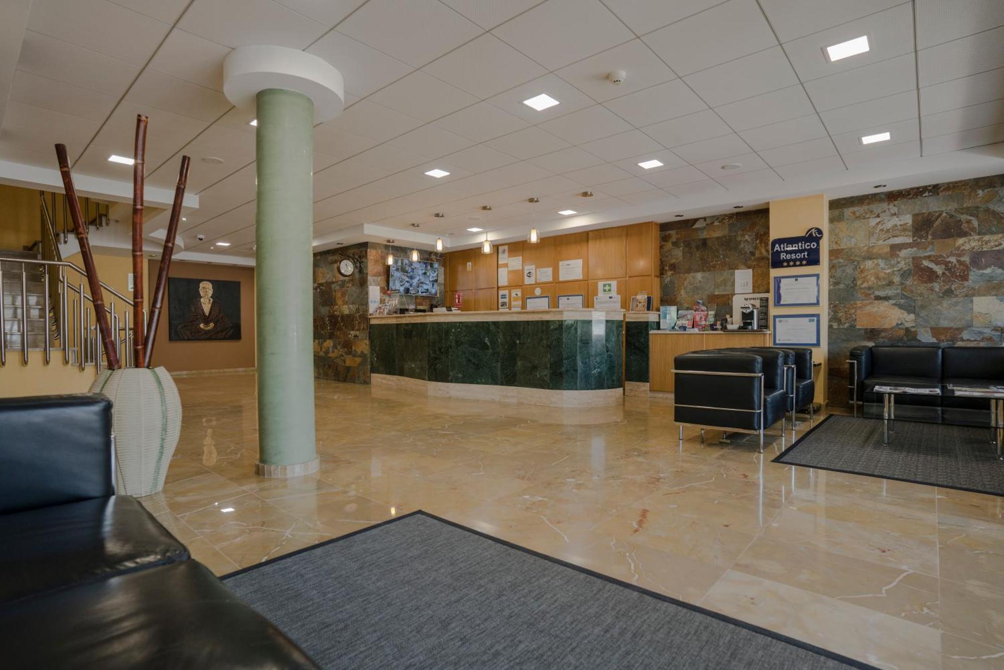 Apartamentos Atlantico Resort Монтальво Экстерьер фото