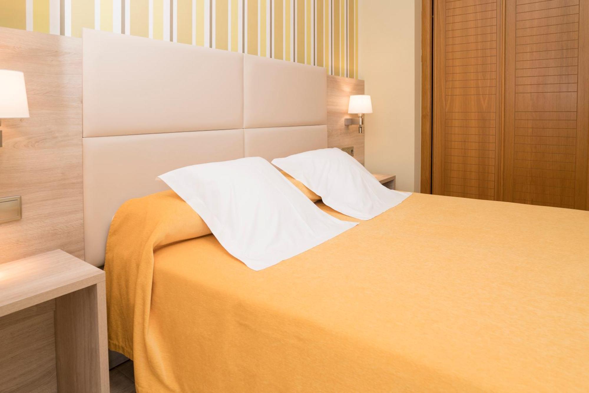 Apartamentos Atlantico Resort Монтальво Экстерьер фото